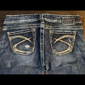 Silver Tuesday 27W/33L